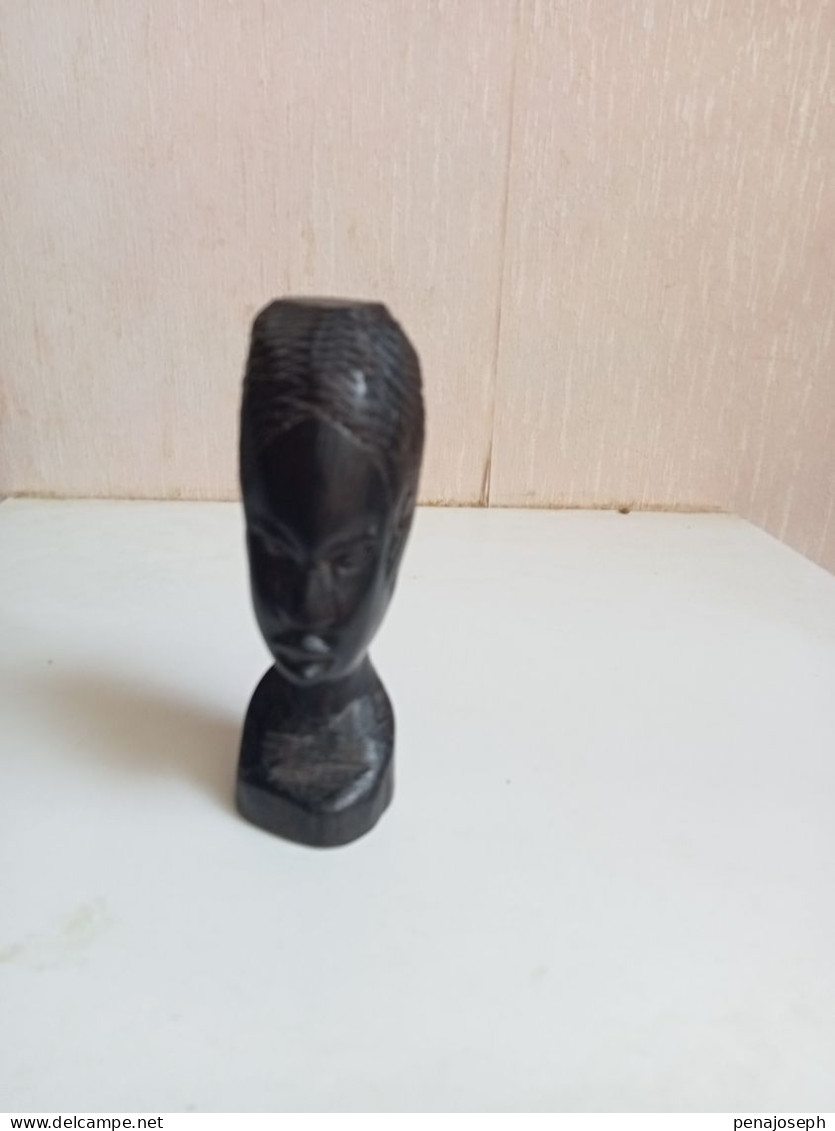 Statuette Ancienne Africaine En Bois Hauteur 10,5 Cm X 3,5 Cm - Arte Africano