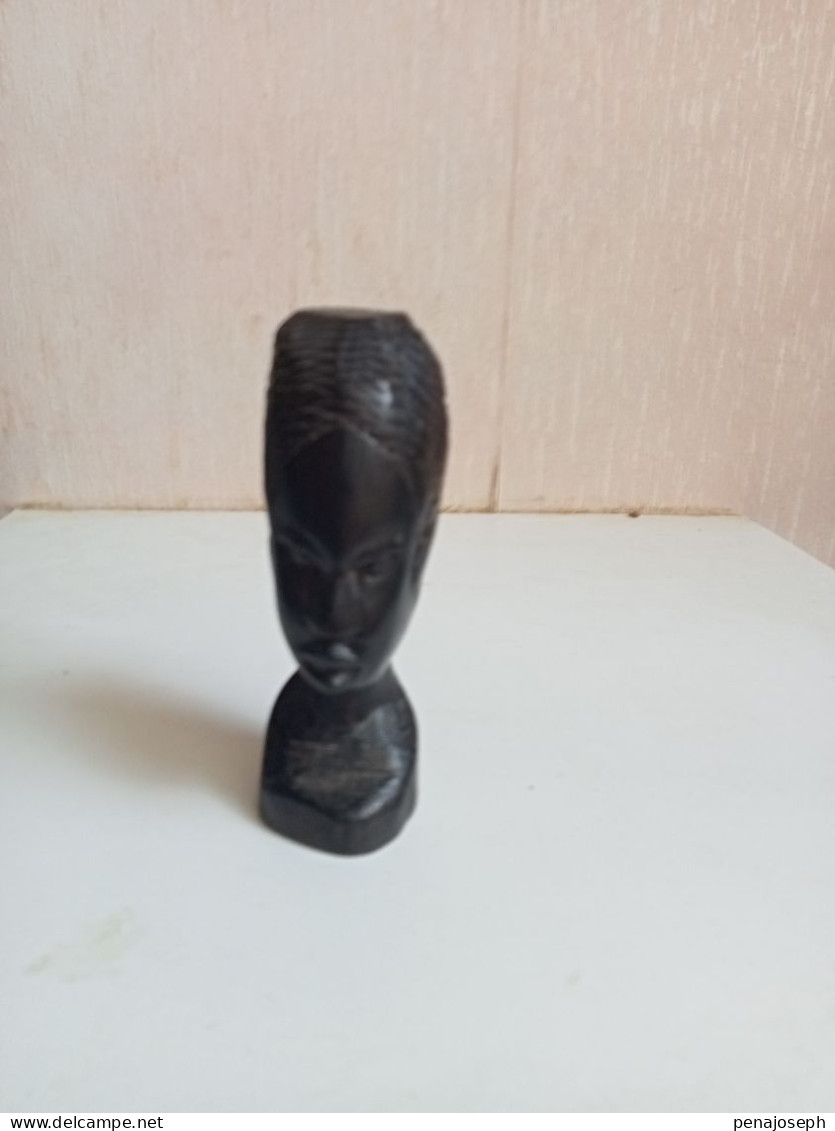 Statuette Ancienne Africaine En Bois Hauteur 10,5 Cm X 3,5 Cm - Afrikanische Kunst