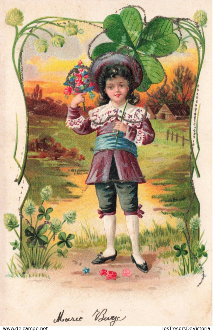 ILLUSTRATEUR NON SIGNE - Un Petit Garçon En Tenue D'époque Avec Un Trèfle Géant - Carte Postale Ancienne - Before 1900