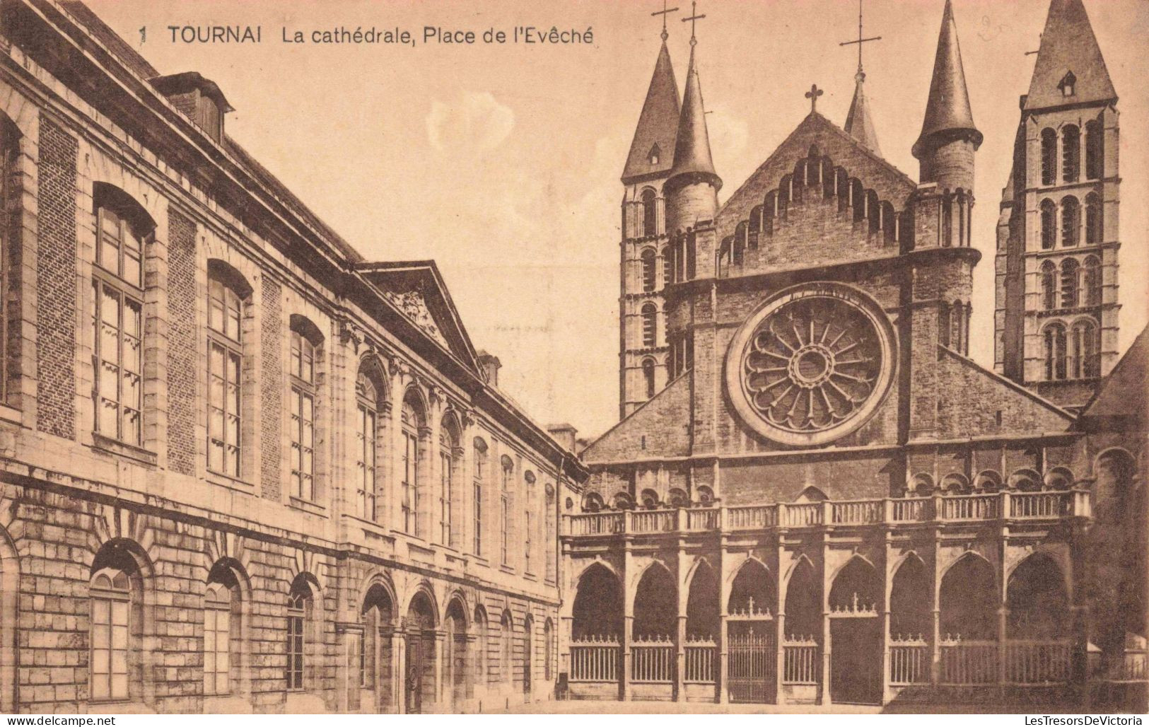 BELGIQUE - Tournai - La Cathédrale, Place De L'Evêché - Carte Postale Ancienne - Tournai