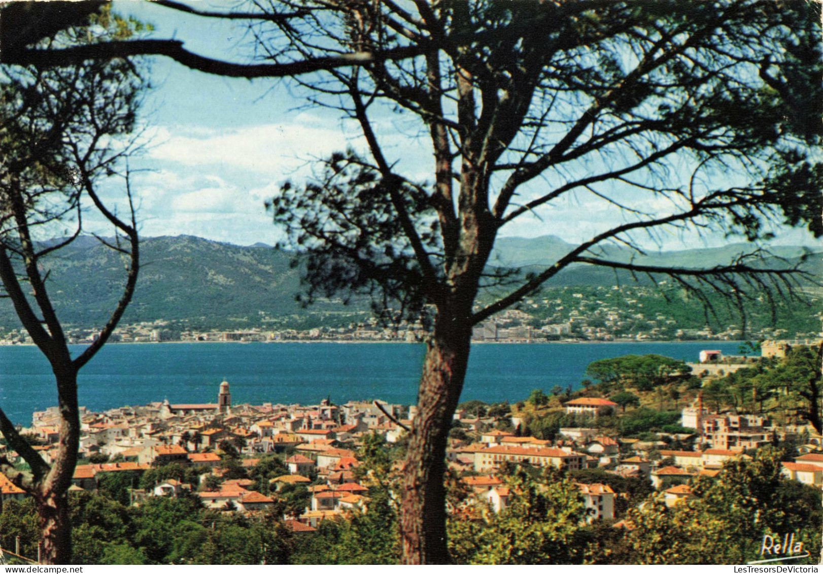 FRANCE - Saint Tropez - Vue D'ensemble Sur Le Centre De La Ville Le Golf Et Sainte Maxime - Colorisé - Carte Postale - Saint-Tropez