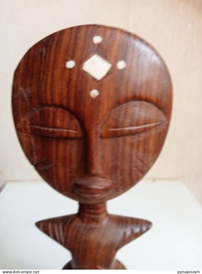 Statuette Ancienne Africaine Hauteur 25 Cm - Arte Africano
