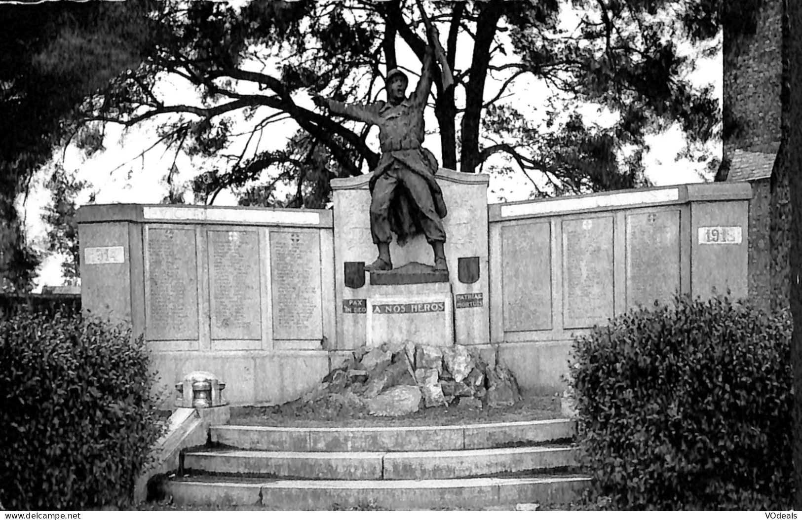 Belgique - Hainaut - Ploegsteert - Monument Aux Mrts 1914-1918 - Komen-Waasten