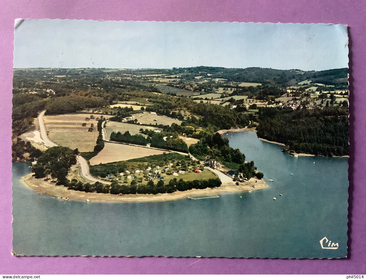 22  CPSM    CAUREL  Lac De GUERLÉDAN    Beau Rivage   Vue Aérienne      Bon état - Caurel