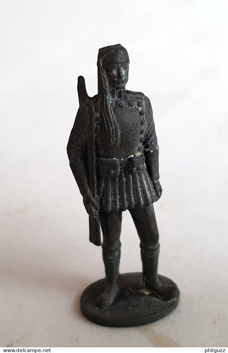 FIGURINE KINDER  METAL GARDIST KONIGLICHE GARDE GRIECHENLAND Soldat Grec 80's Cuivre - KRIEGER 3 - Figurines En Métal