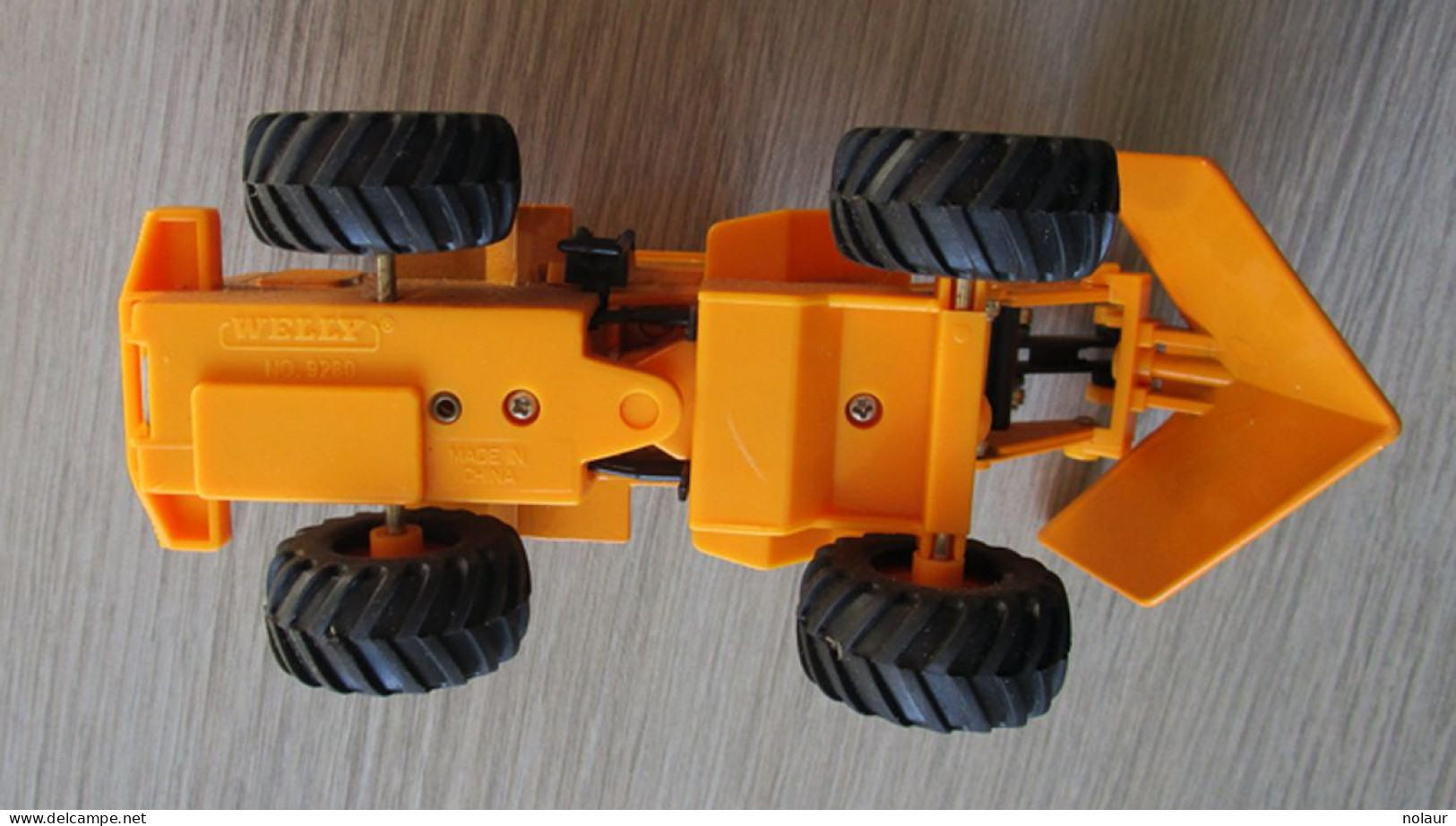 Bulldozer engin de construction - Welly N° 9280