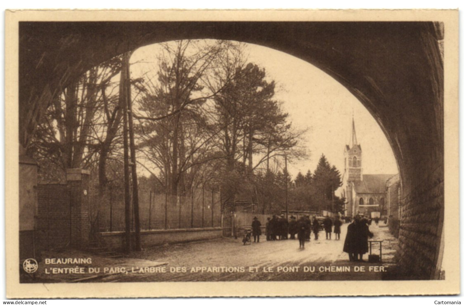 Beauraing - L'Entrée Du Parc - L'Arbre Des Apparitions Et Le Pont Du Chemin De Fer - Beauraing