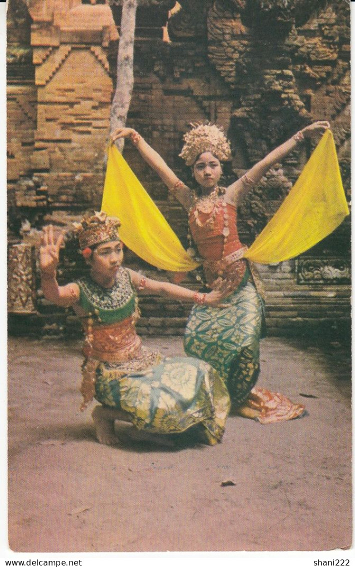 Indonesia - 1966 Ethnic Dance PPC (6-507) - Asie