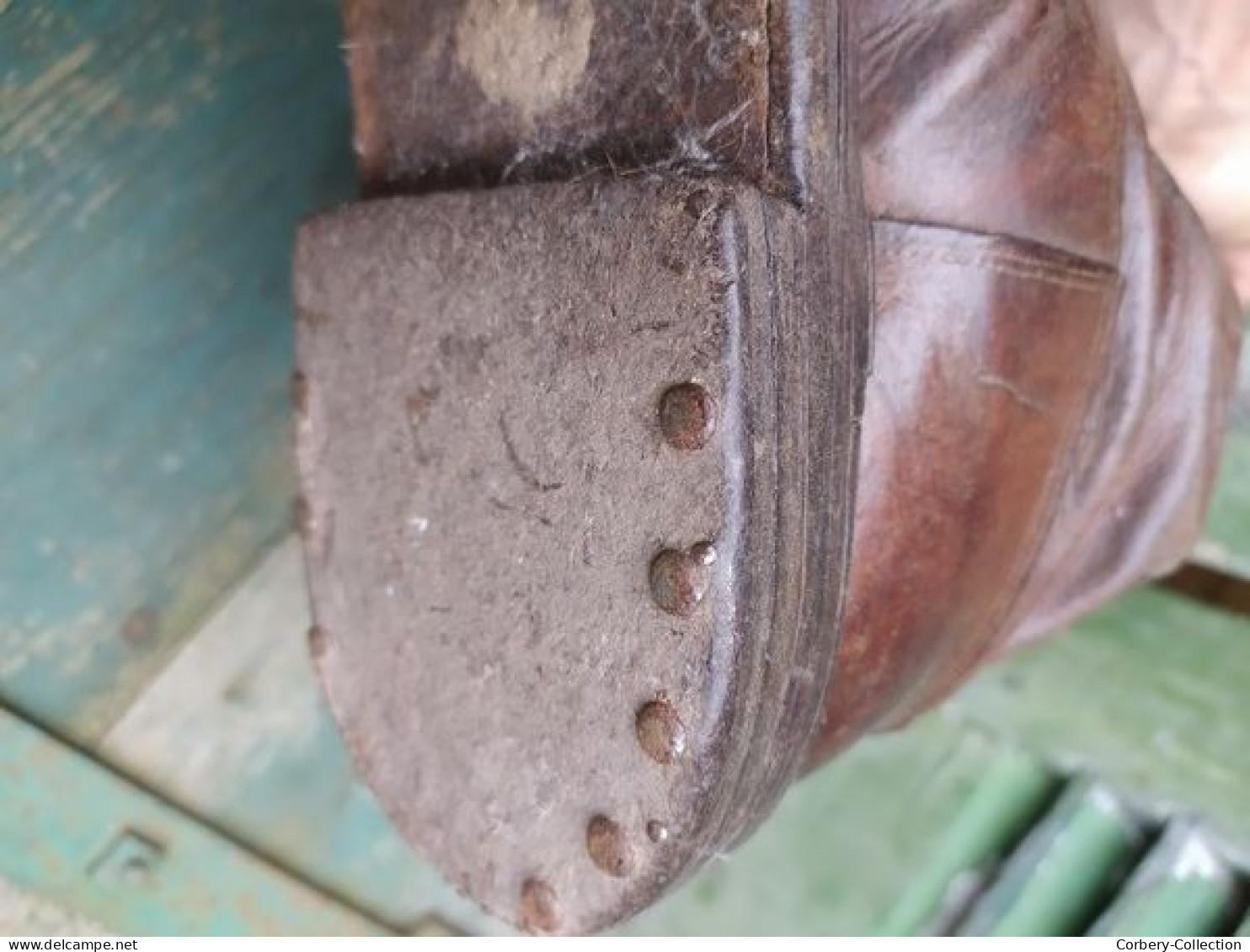 Anciennes Bottes en Cuir Cavalerie Militaire Equitation Cheval (Embauchoirs osier non vendus avec)