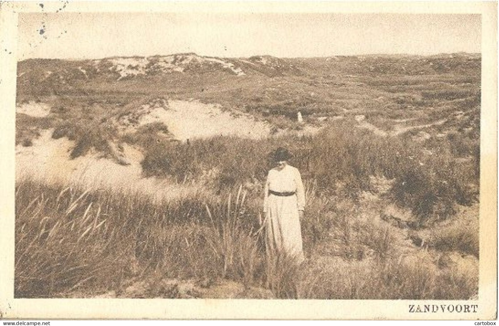 Zandvoort, (vrouw In De Duinen Anno 1926) - Zandvoort