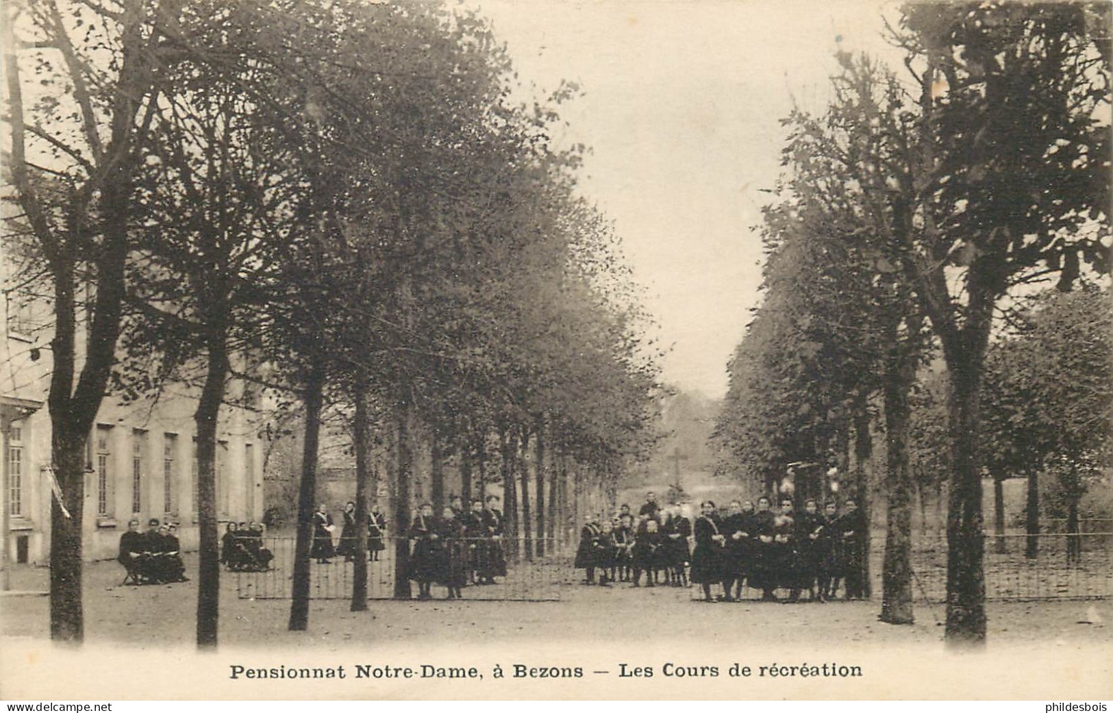 VAL D'OISE  BEZONS  Pensionnat Notre Dame  Les Cours De Récréation - Bezons