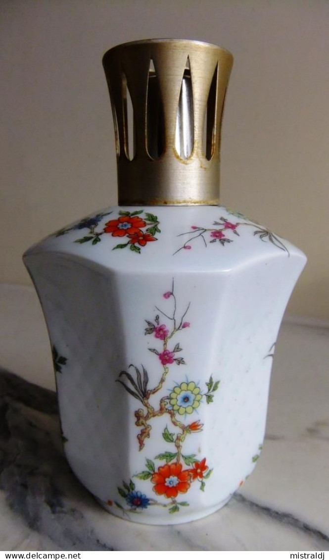 Lampe Berger, Joli Décor Floral, Porcelaine De Limoges - Jarrones