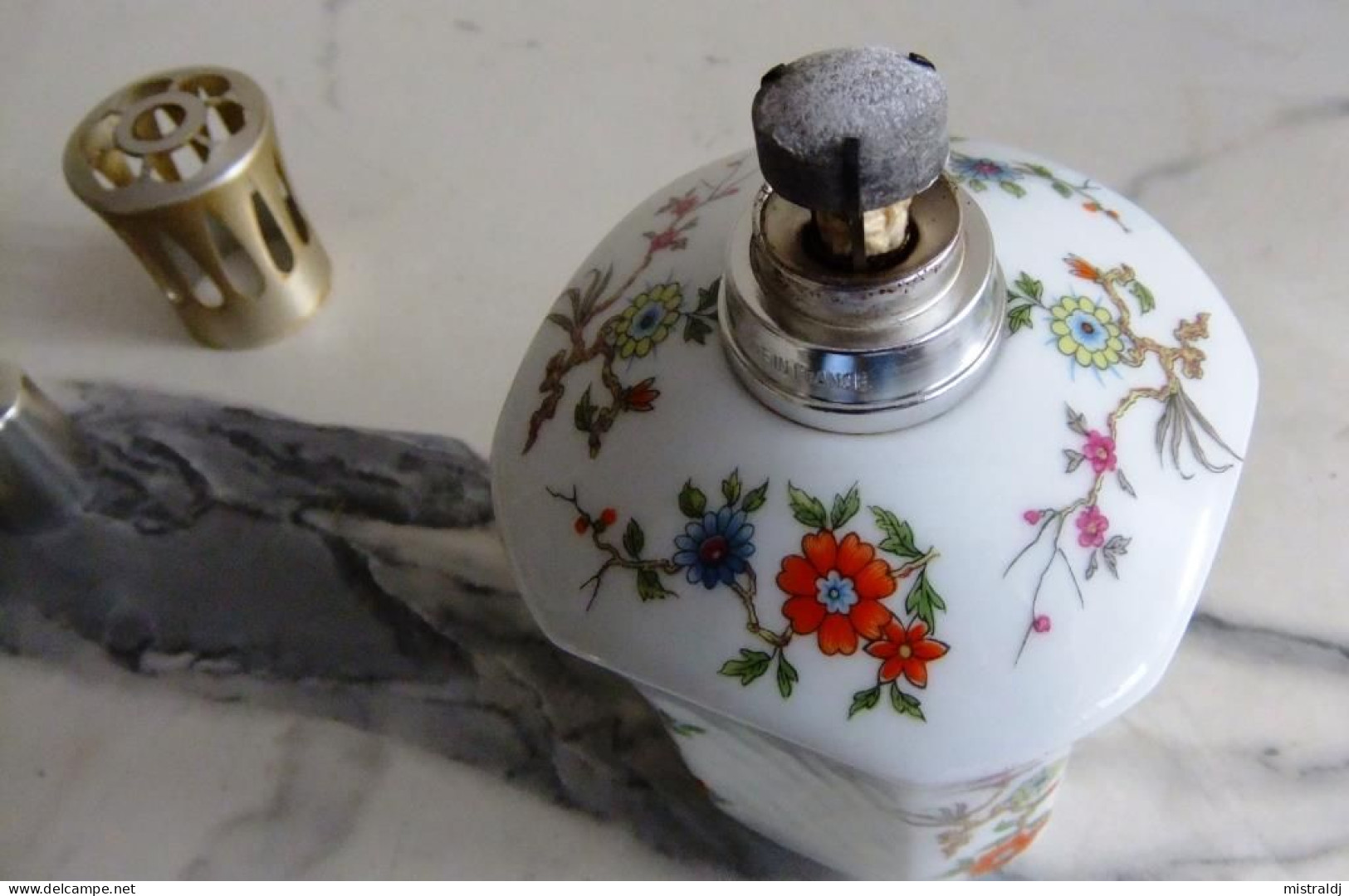 Lampe Berger, Joli Décor Floral, Porcelaine De Limoges - Jarrones