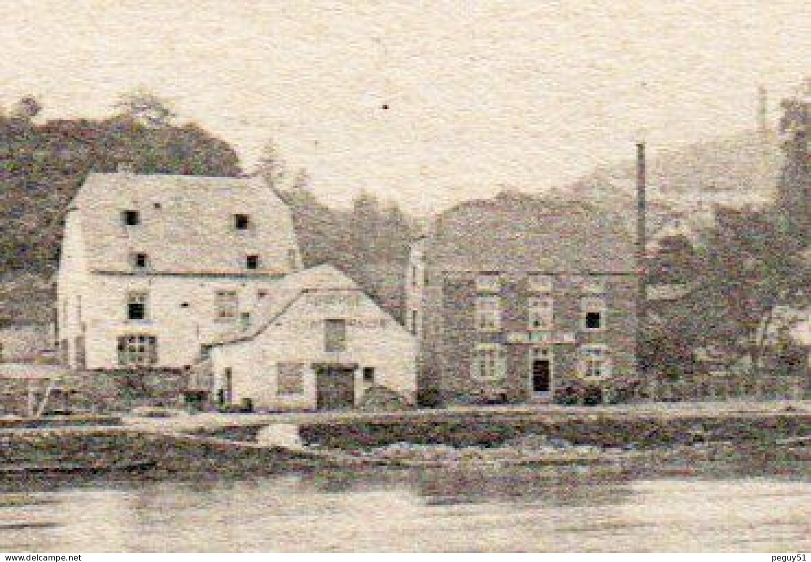 Annevoie-Rouillon (Namur). Les Bords De La Meuse. Auberge Et Hôtel ?. Ca 1900 - Anhée