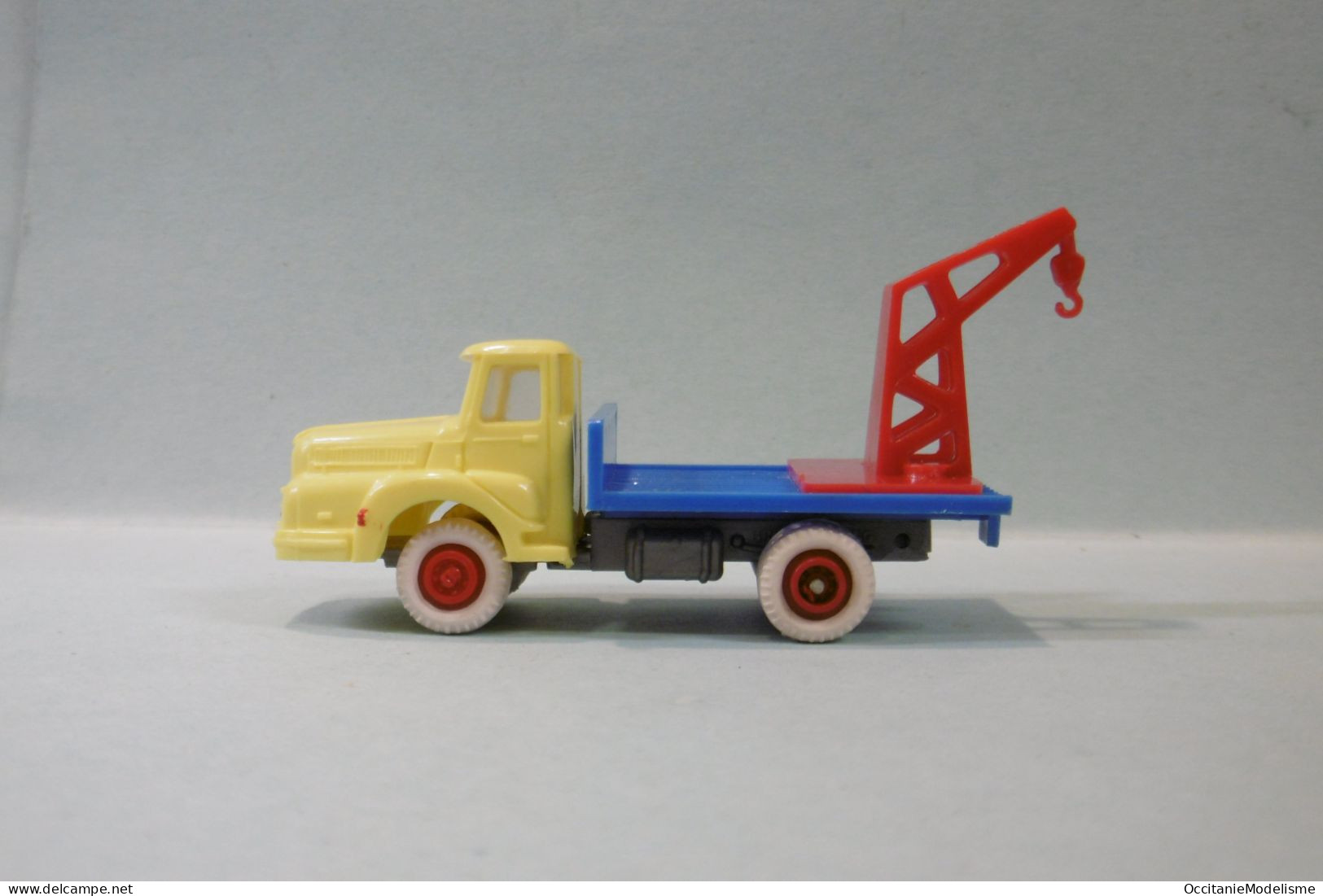 Clé - Camion UNIC IZOARD Grue Dépanneuse Jaune HO 1/87 1/90 - Veicoli Da Strada