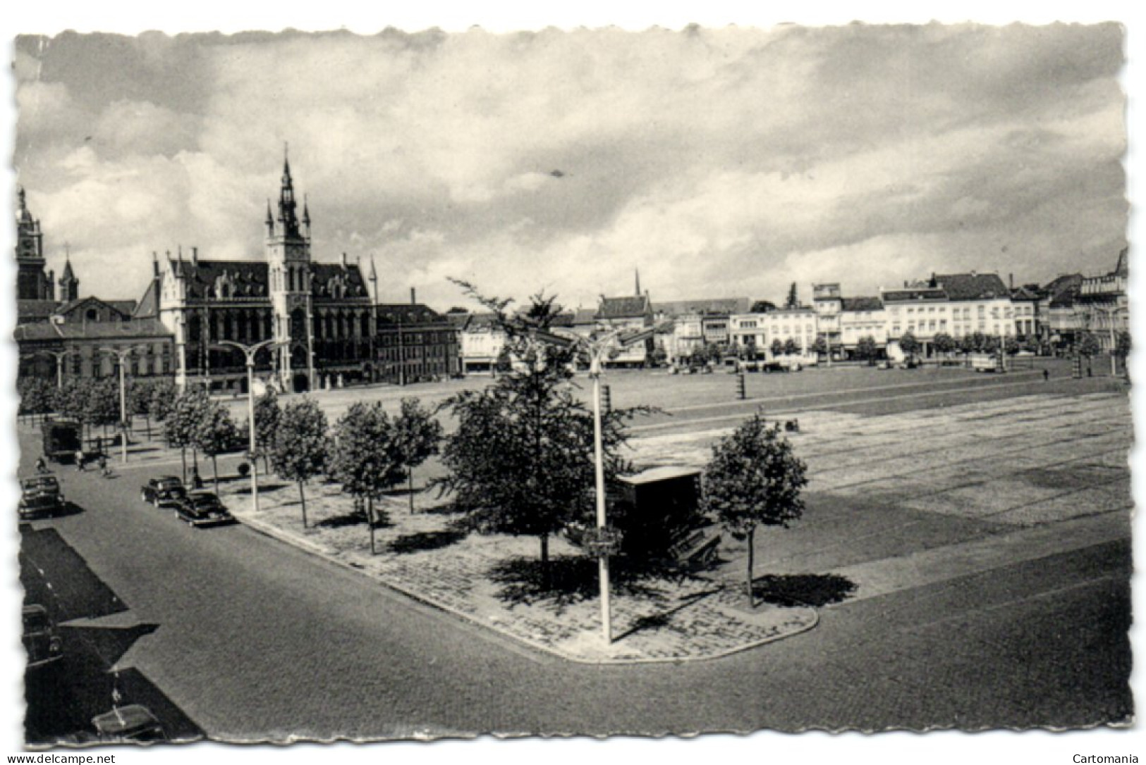 St-Niklaas-Waas - Grote Markt En Stadhuis - Sint-Niklaas