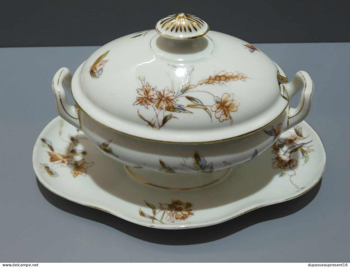 -BELLE ANCIENNE SAUCIERE PORCELAINE WENDER Fils Angoulême Déco Table Vitrine   E - Altri & Non Classificati