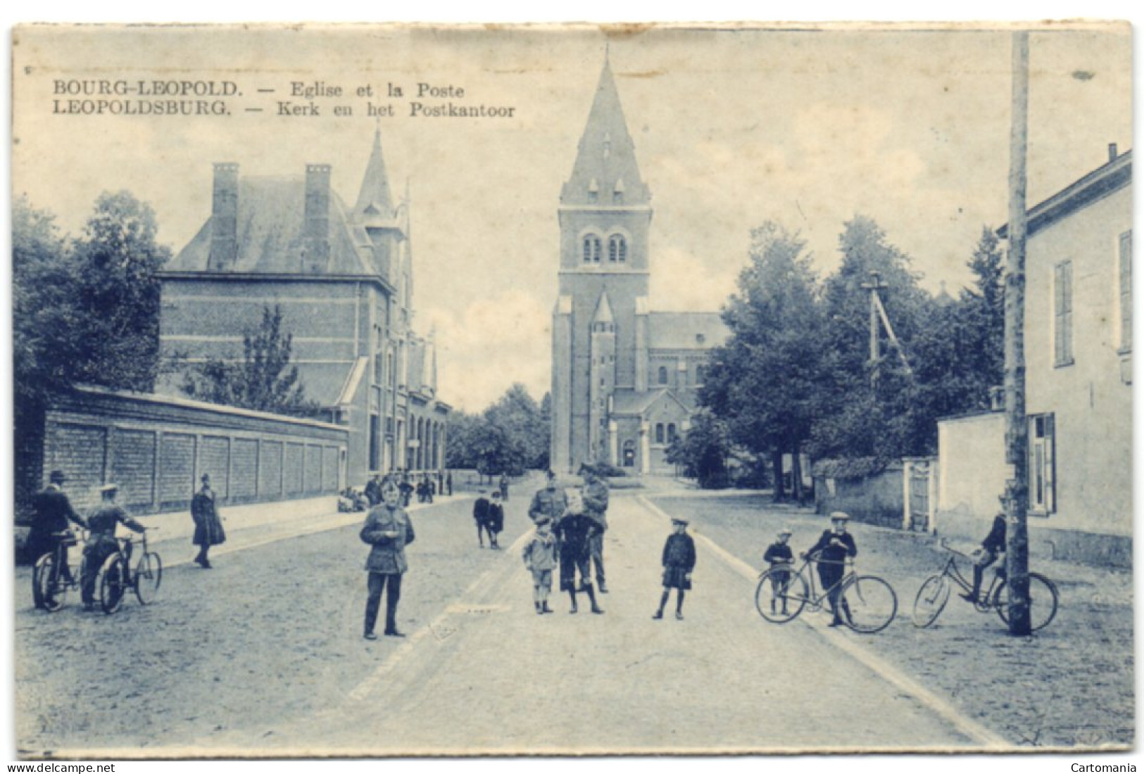 Leopoldsburg - Kerk En Het Postkantoor - Leopoldsburg