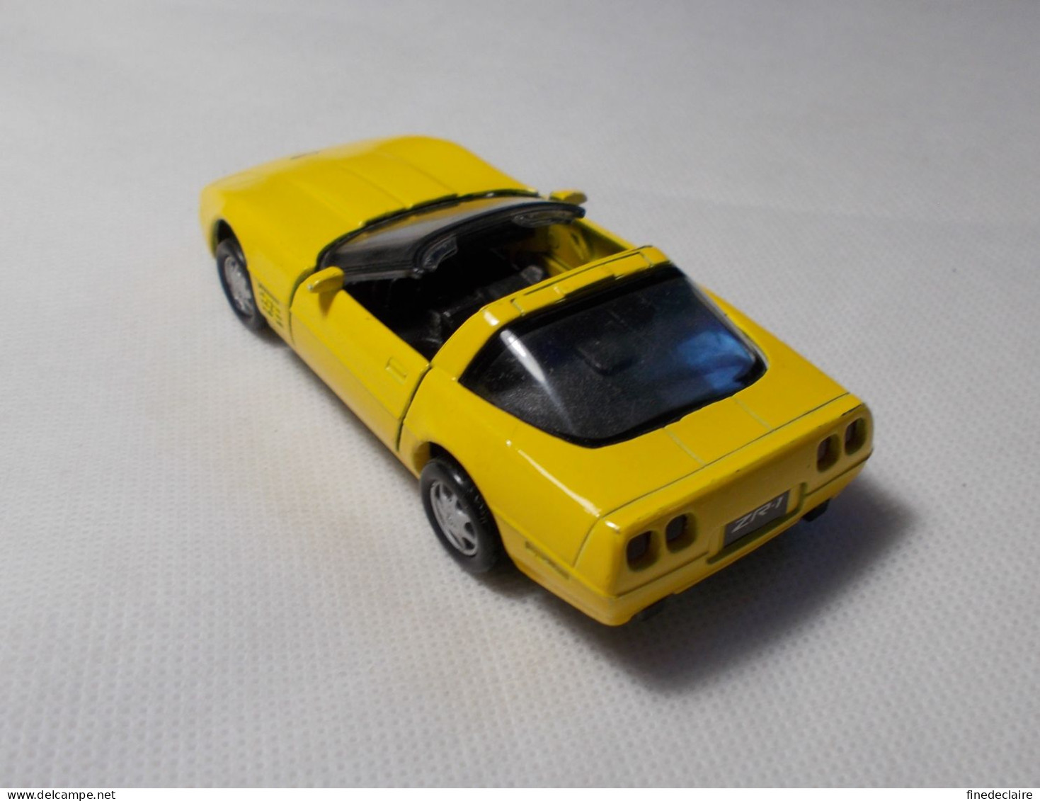 Voiture - Corvette ZR1 - Maisto Shell- Jaune - 119 Mm - Ech: 1/38 - Other & Unclassified