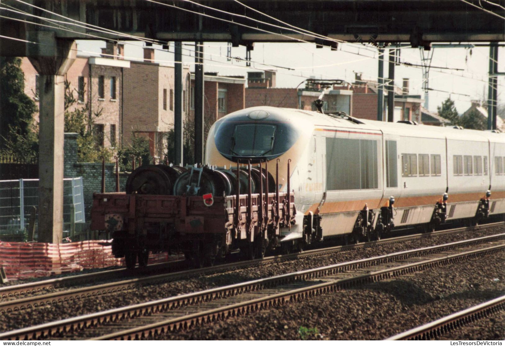 TRANSPORT - Un Train - Chemin De Fer - Pont - Colorisé - Carte Postale - Treinen