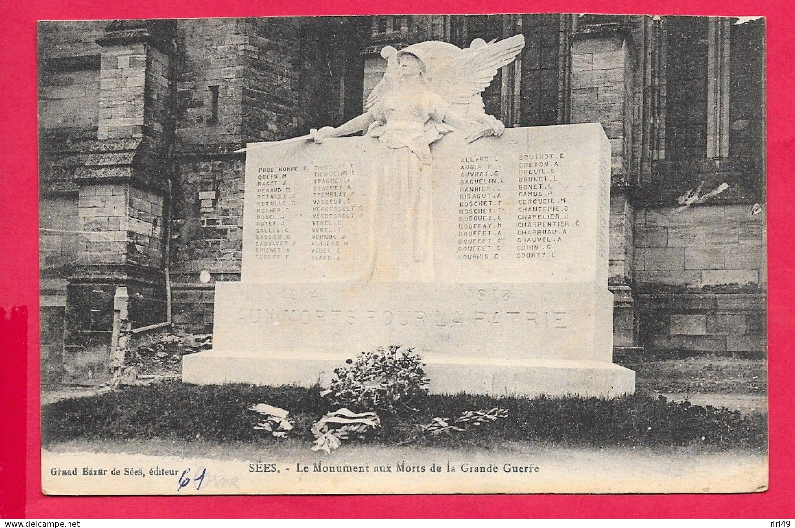 Cpa 61 SEES Le Monument Aux Morts De La Grande Guerre, Scanne A Voir, écriture Au Dos - Sees