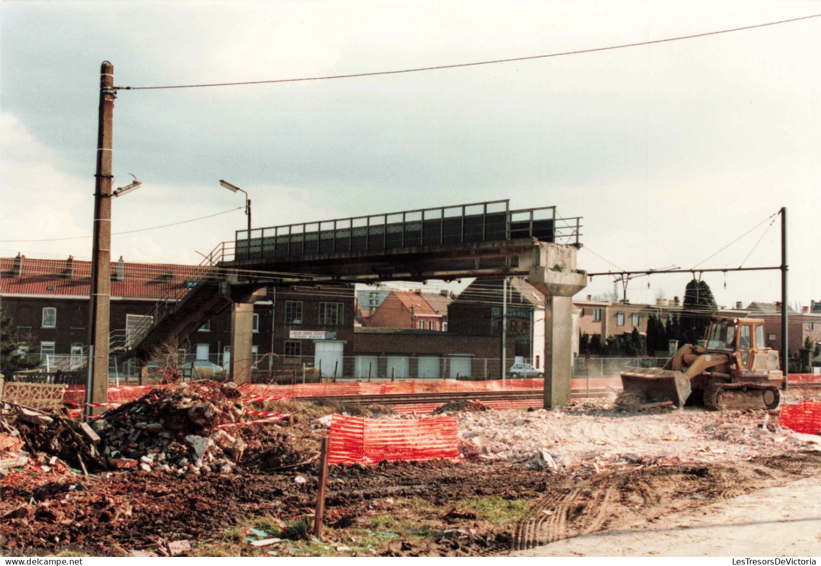 TRANSPORT - Chemin De Fer - Gare Abandonnée - Ruines - Terrain Vague - Colorisé - Carte Postale - Bahnhöfe Ohne Züge