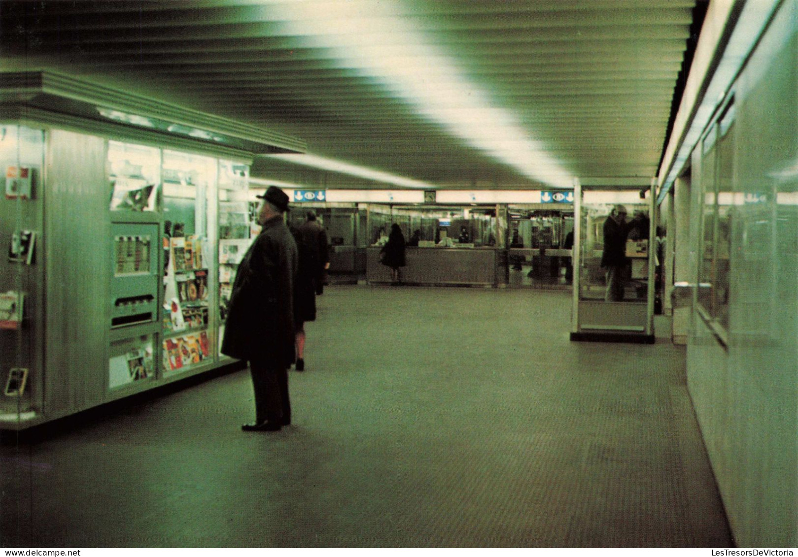 BELGIQUE - Bruxelles - Métro - Colorisé - Carte Postale - Vervoer (ondergronds)