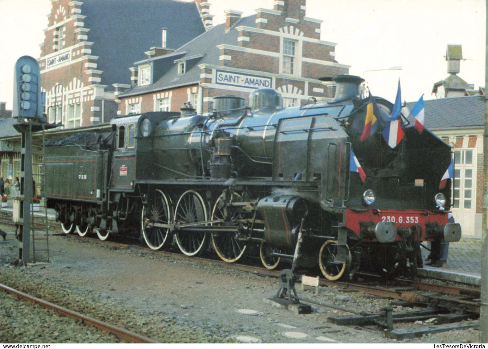 TRANSPORT - Locomotive 230 G 353 En Gare De St Amand Les Eaux - Colorisé - Carte Postale - Eisenbahnen