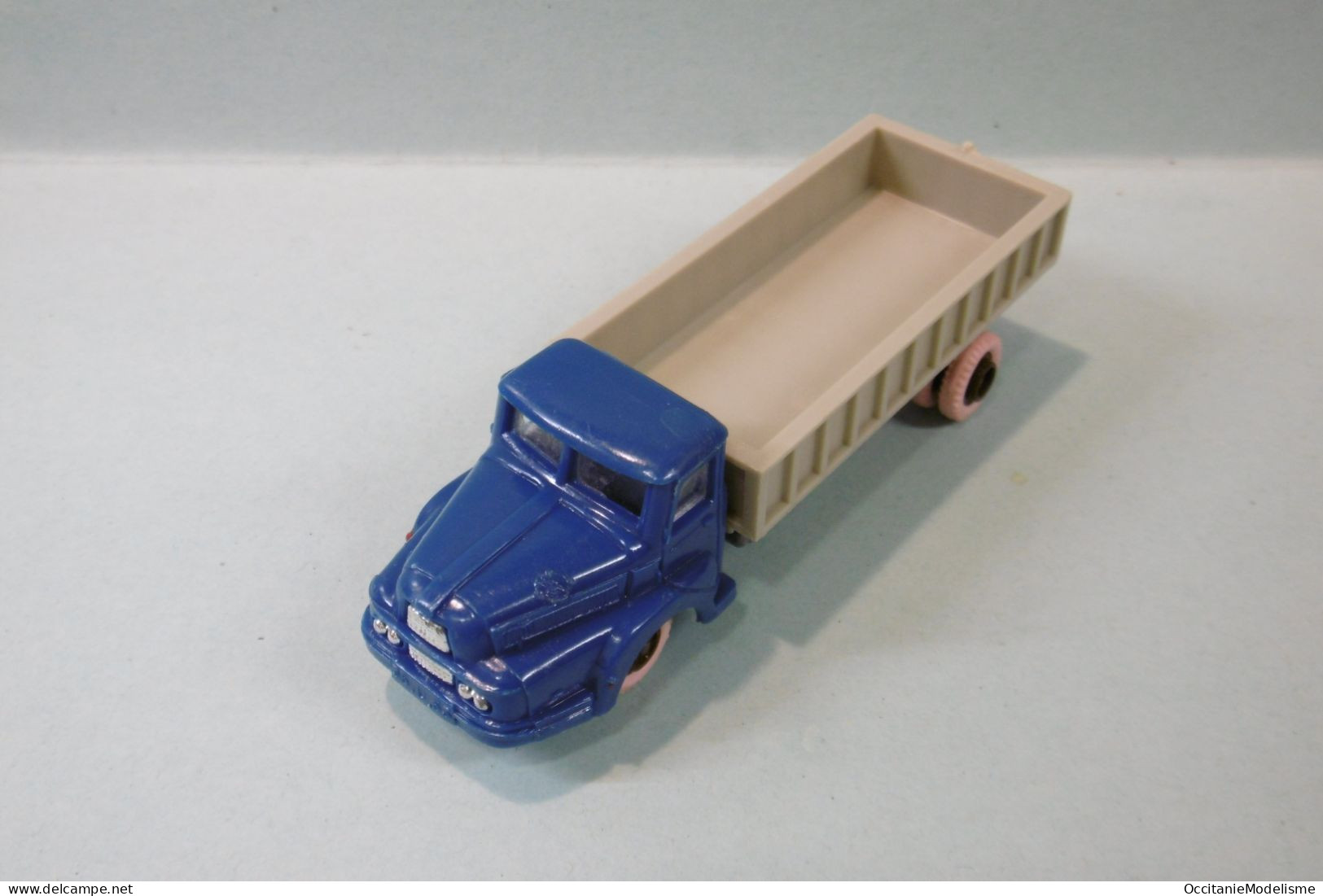 Clé - Camion UNIC IZOARD bleu benne grise HO 1/87 1/90