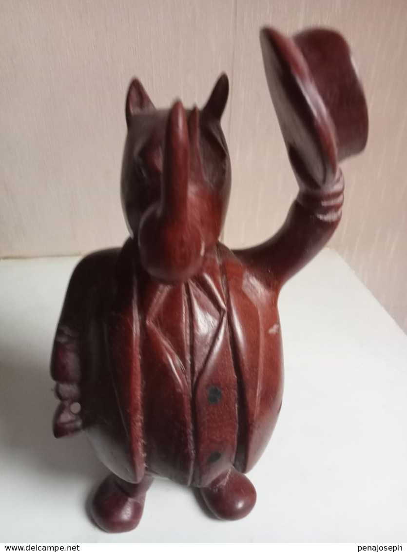 Statuette En Bois Ancienne Hauteur 22 Cm, Rynoceros - Afrikaanse Kunst