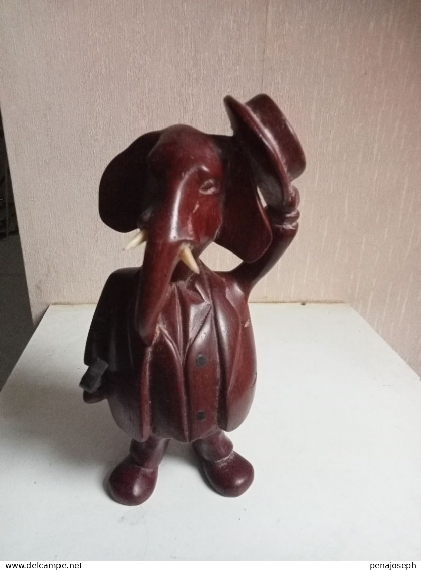 Statuette En Bois Ancienne Hauteur 22 Cm, élephant - Afrikanische Kunst