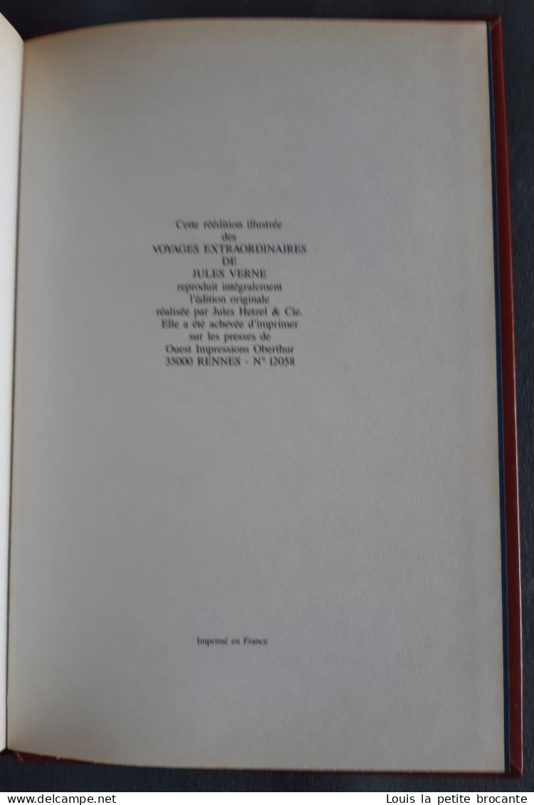 JULES VERNE - Voyages extraordinaires - Réédition BELLERIVE. Claudius Bombarniac, Très bon état, 19cm x 28cm