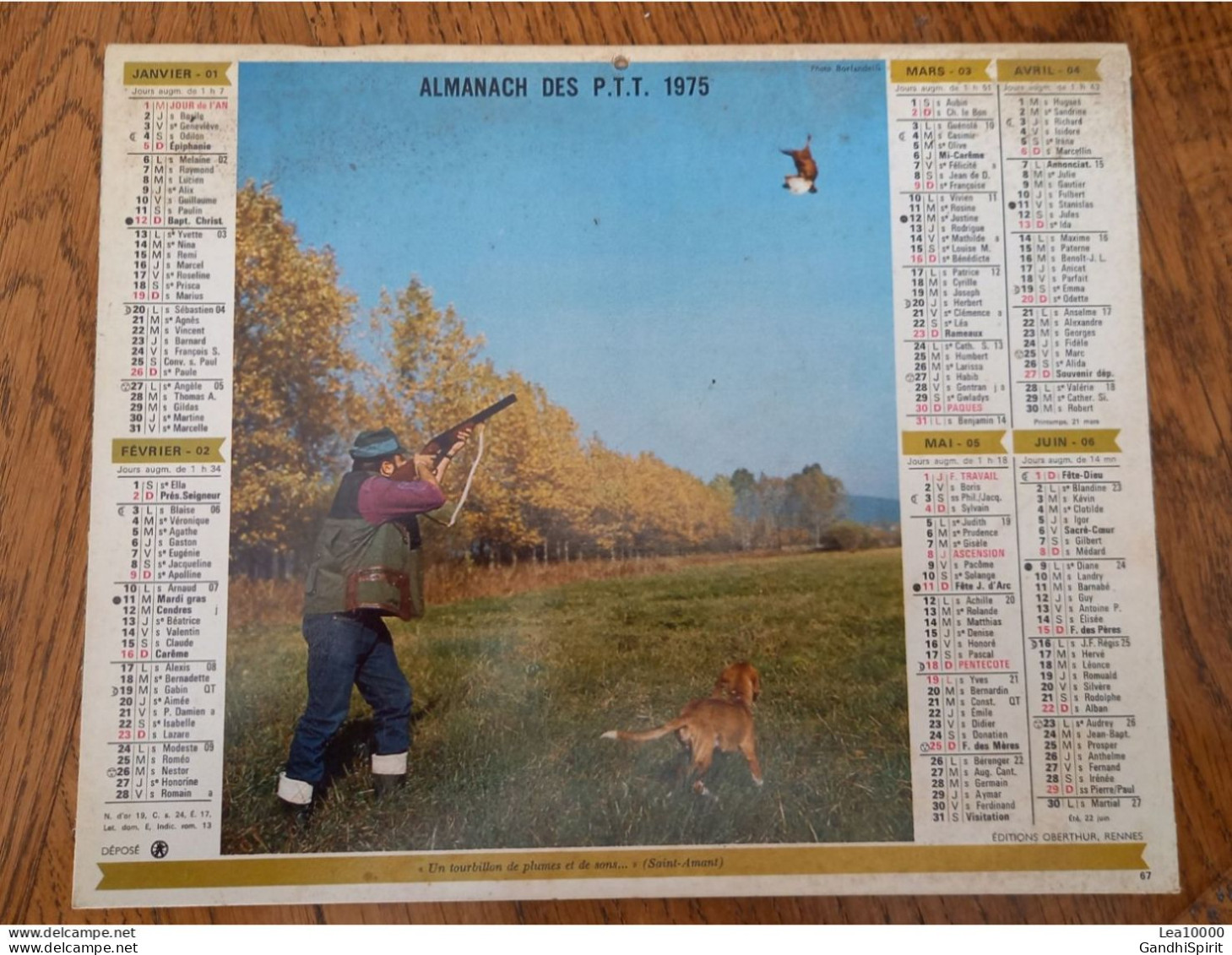 1975 Calendrier Du Département De L'Aube - Saint Amant, Chasseur, Chien - Tant Vaut "tien" Que Chose Promise (Villon) - Grand Format : 1971-80