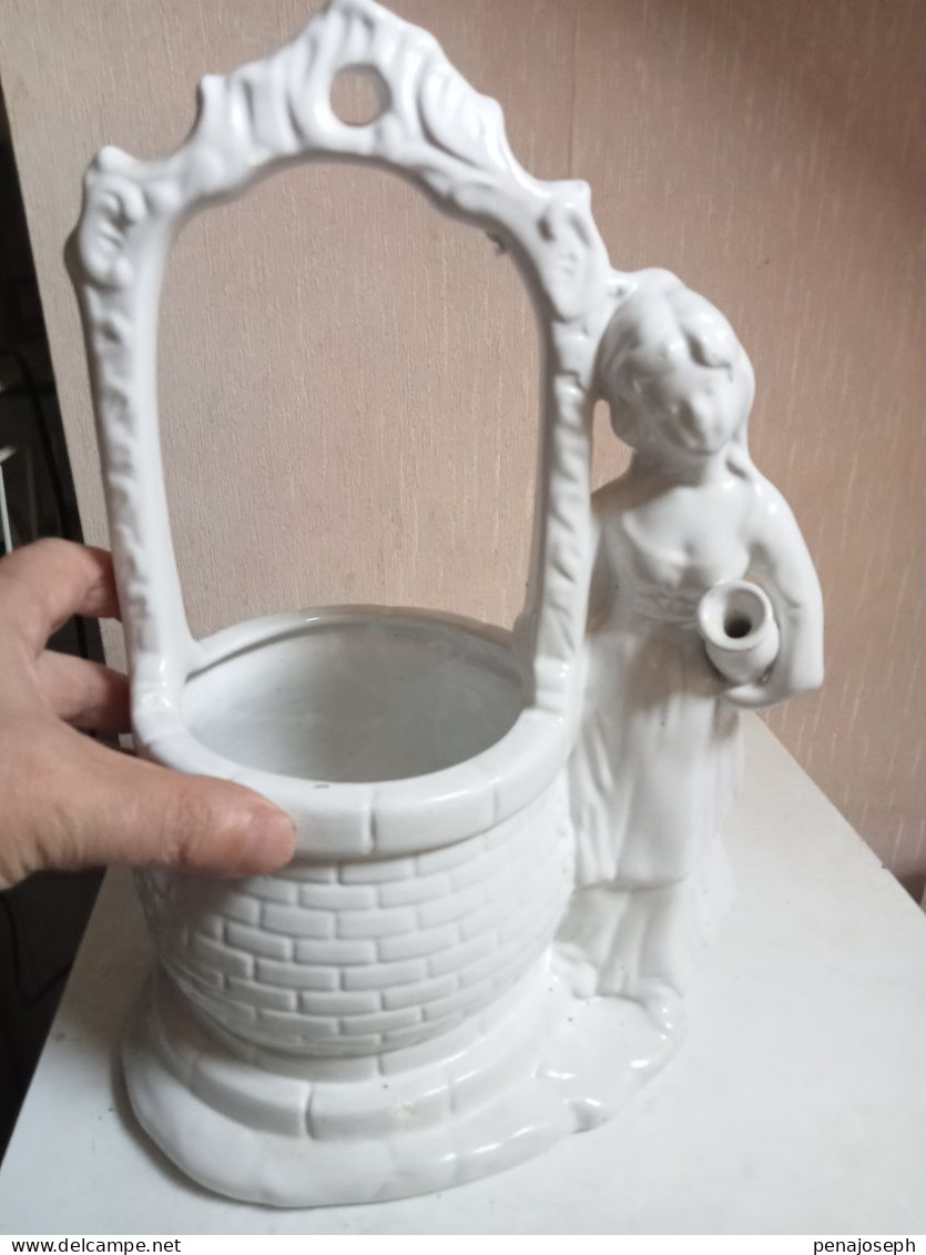 porte vase ancien en céramique hauteur 32 cm x 22 cm