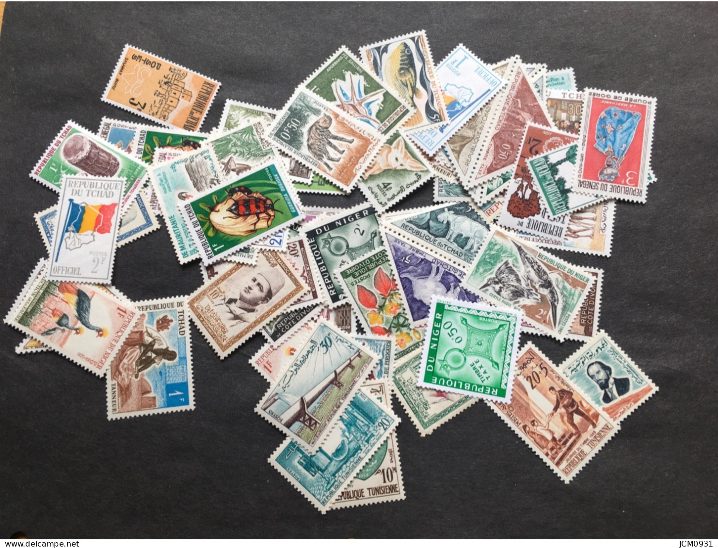 CF-Lot - 495 Timbres 35 */ 460** C. 570,00E. Environ Voir 3 Pho. Et Description - Collections