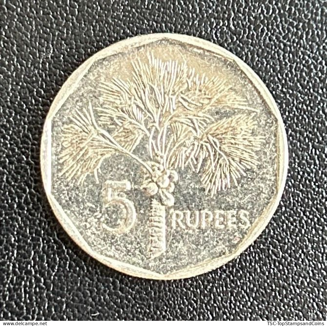 $$SEY500 - Coat Of Arms / Palm Tree - 5 Rupees Magnetic Coin - Seychelles - 2010 - Seychelles