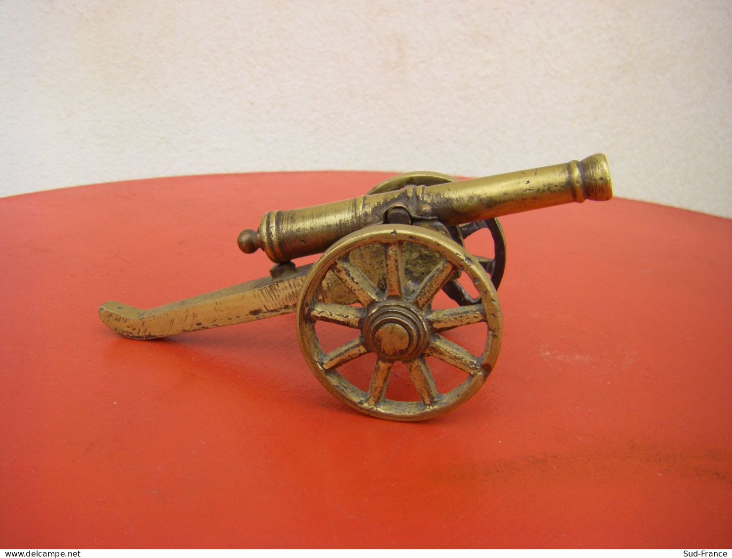 Petit Canon En Bronze A Ressort - Zinnsoldaten