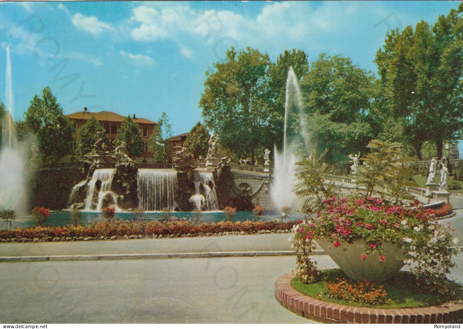 CARTOLINA  TORINO,PIEMONTE-VALENTINO-FONTANA MONUMENTALE-STORIA,MEMORIA,CULTURA,RELIGIONE,BELLA ITALIA,VIAGGIATA 1968 - Castello Del Valentino