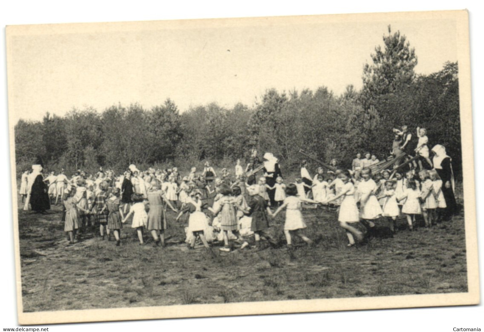 Ravels - O.L. Vrouw Vand E Kempen - Open-lucht-school Voor Zwakke Meisjes - Een Speelplein In De Kinderlust - Ravels