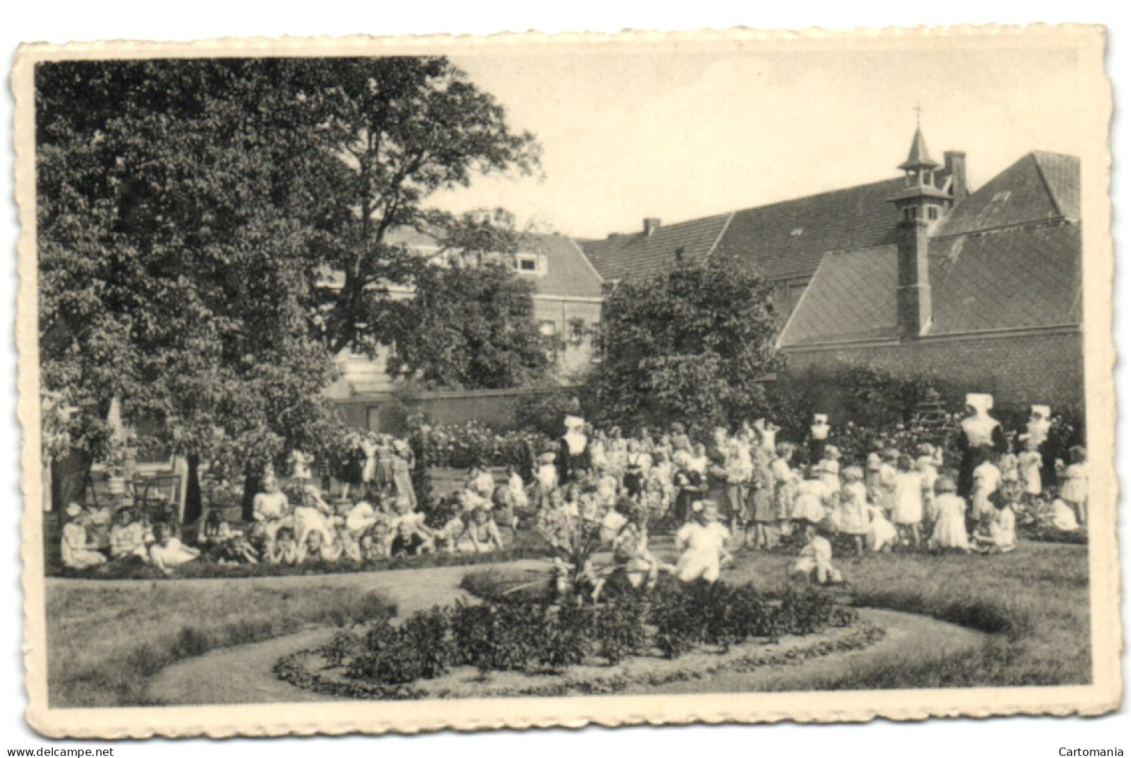 Ravels - O.L. Vrouw Vand E Kempen - Open-lucht-school Voor Zwakke Meisjes - Een Gezellig Hoekje In Het Bloemenpark - Ravels