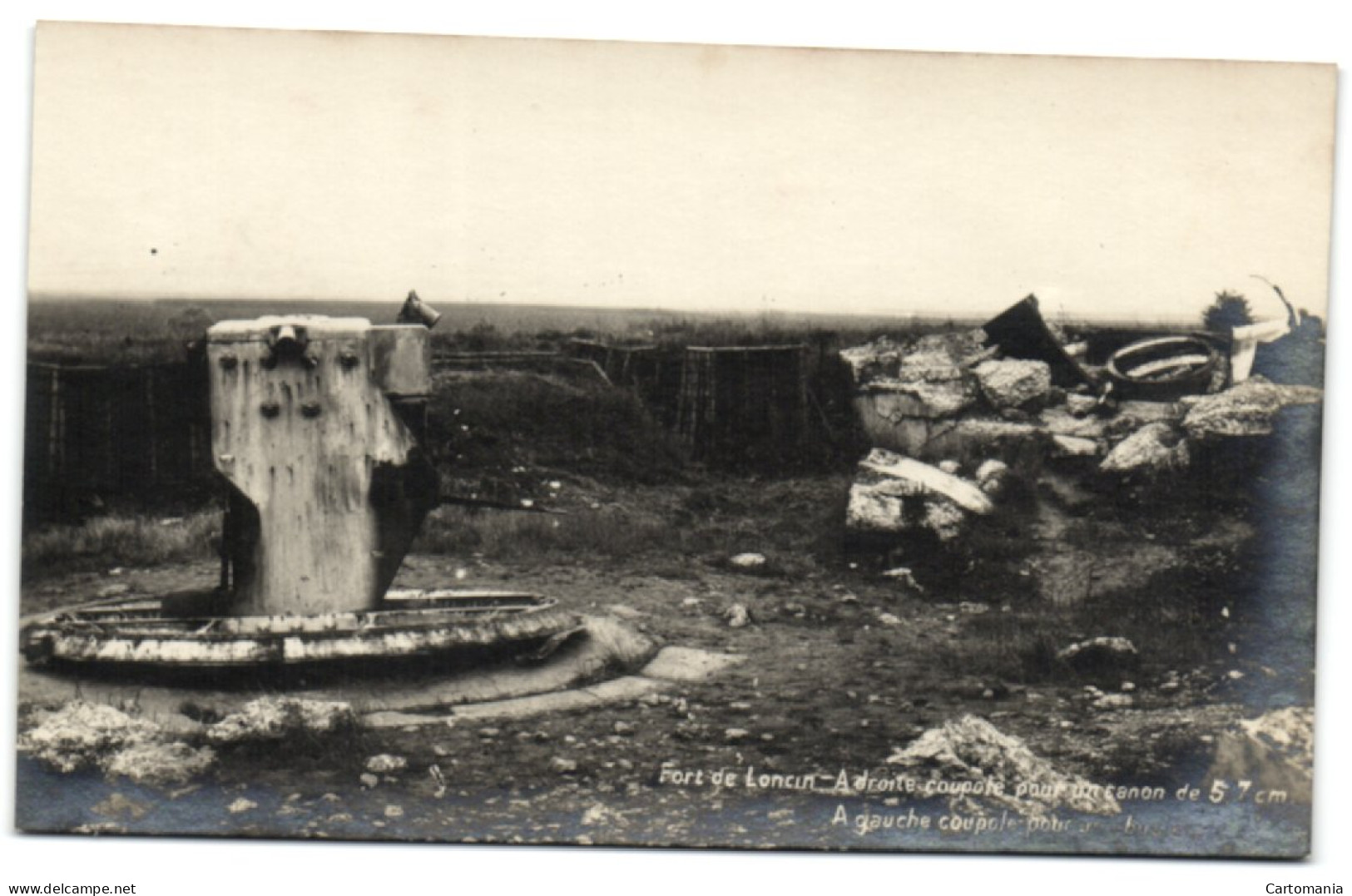 Fort De Loncin - A Droite Coupole Pour Un Canon De 5,7 Cm A Gauche Coupole Pour Un Obusier - Ans