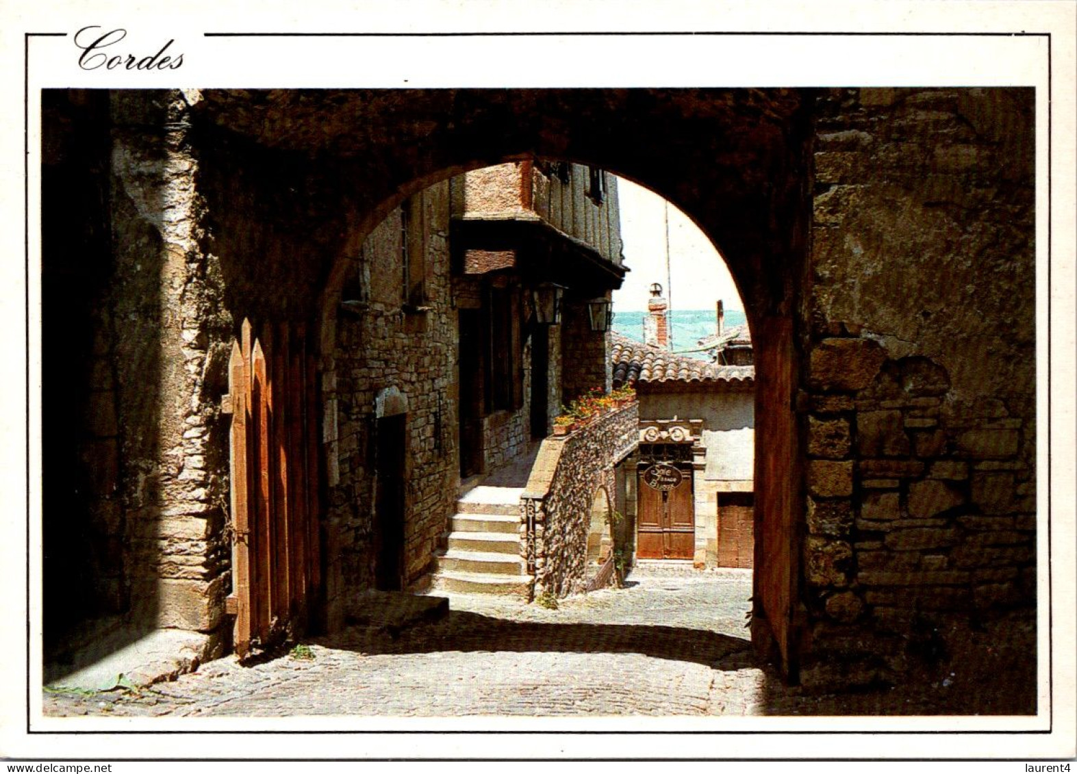 20-10-2023 (4 U 42) France - City Of Cordes (2 Postcards) - Cordes