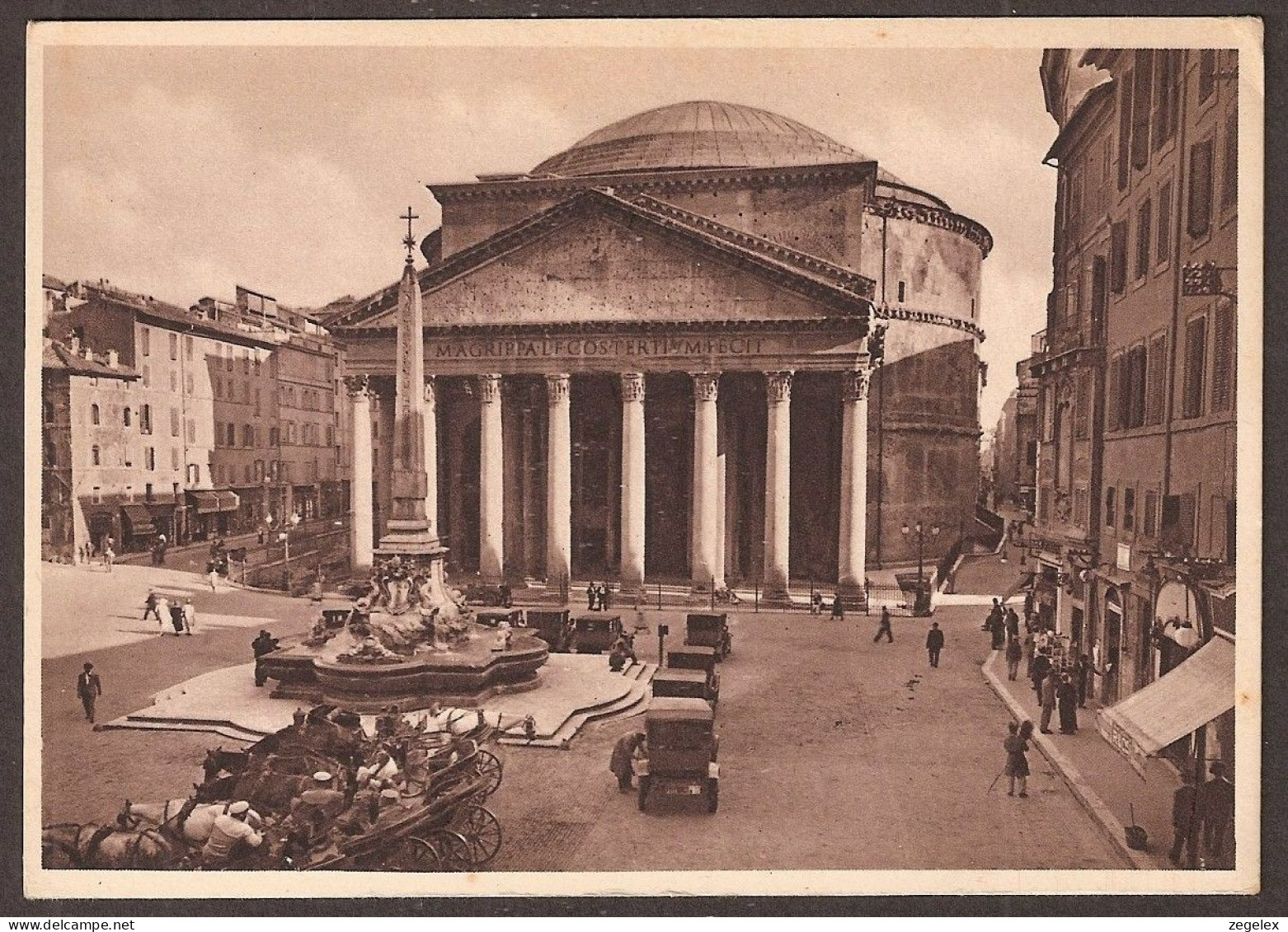 Roma - Pantheon - Carriages, Automobiles Old Timers - Panteón