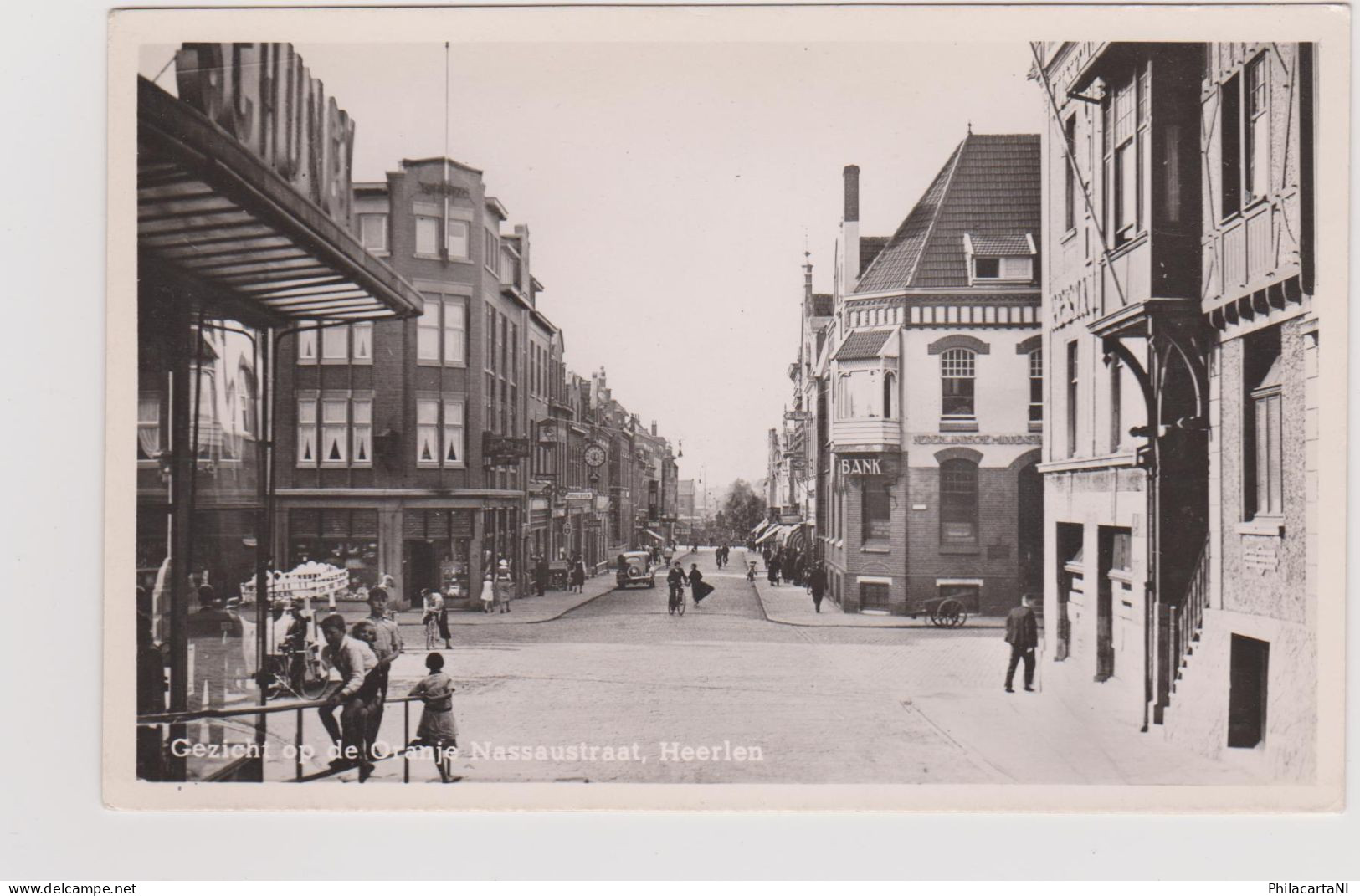 Heerlen - Oranje Nassaustraat Met Volk - Oud - Heerlen