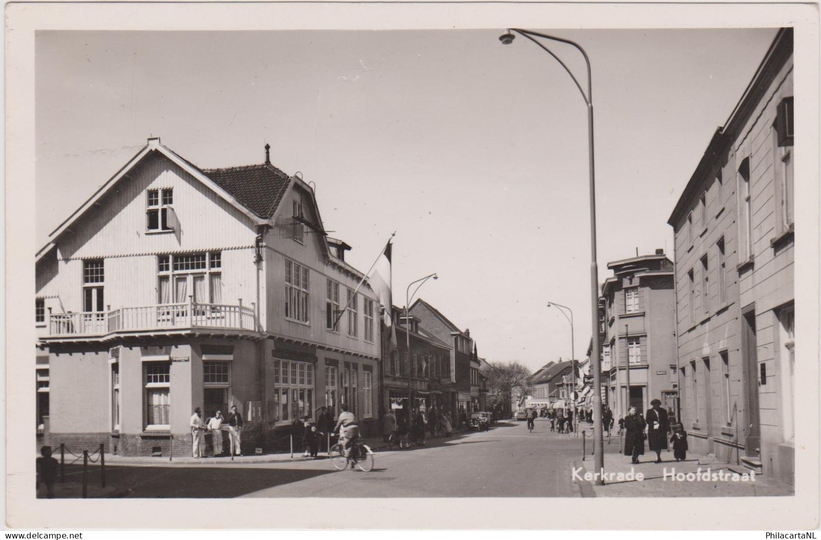 Kerkrade - Hoofdstraat Met Volk - Oud - Kerkrade