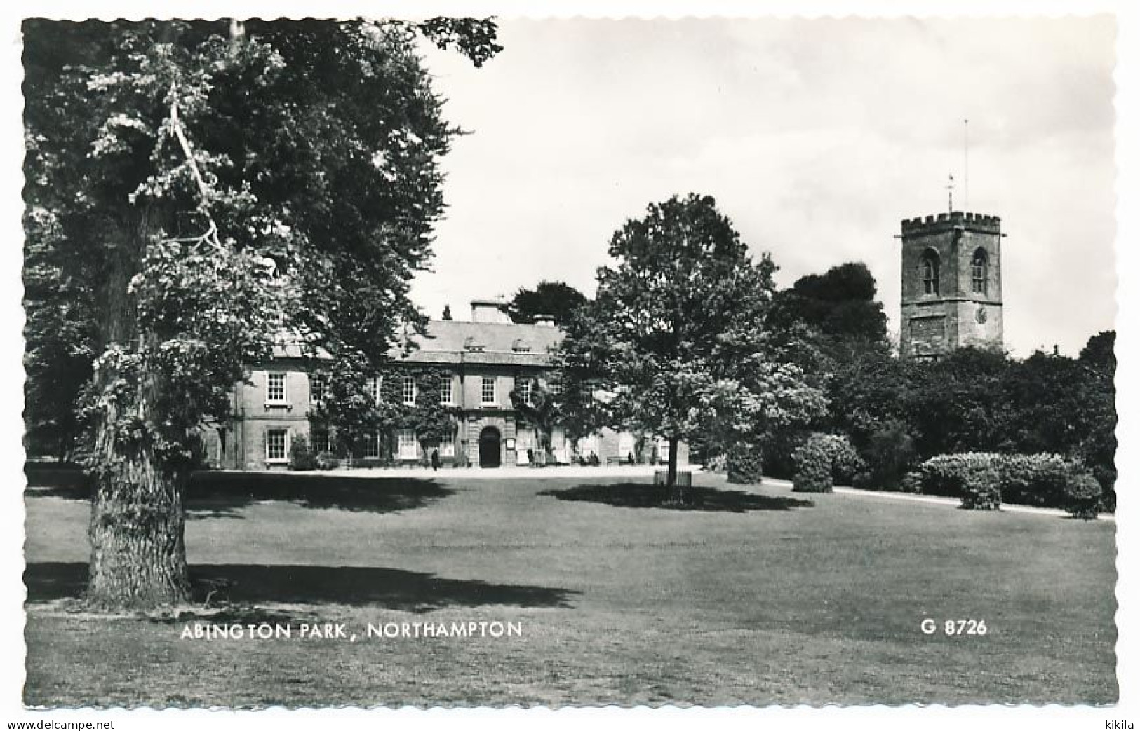 CPSM Dentelée 9 X 14  Grande Bretagne Angleterre (73) NORTHAMPTON   Abington Park - Northamptonshire