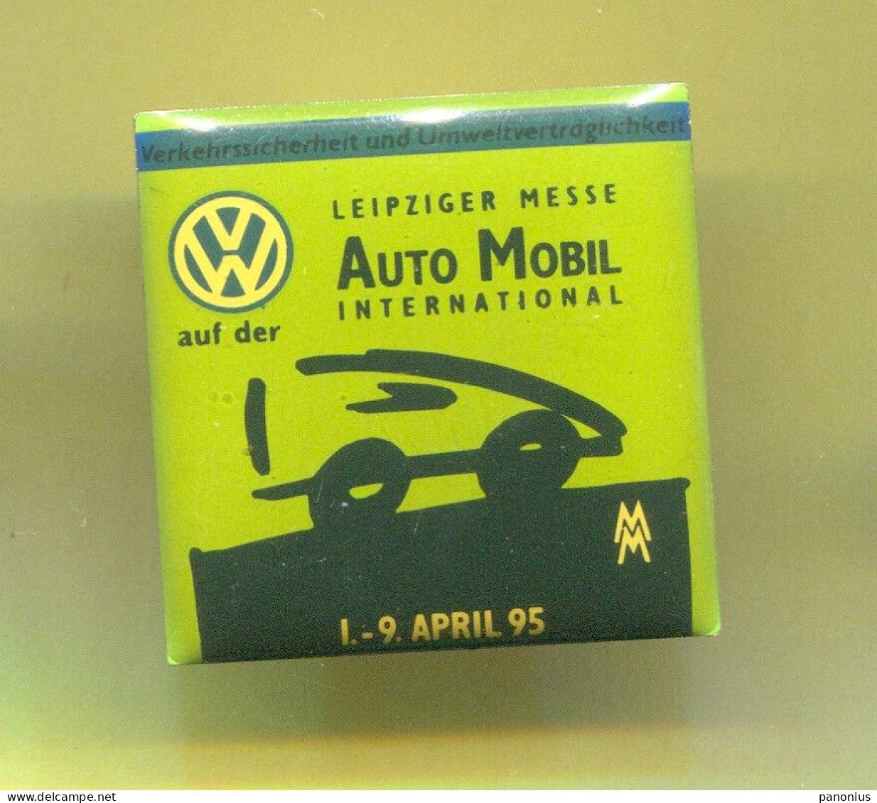 VOLKSWAGEN - Auto Mobil International, Car Auto Automotive, Pin Badge Abzeichen - Volkswagen