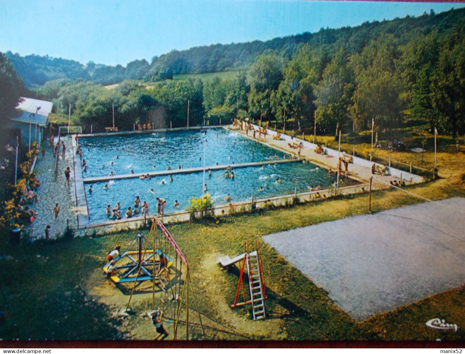 81 - MONTREDON LABESSONNIÉ - La Piscine. (les Bassins Et Jeux De Plein Pour Enfants) - Montredon Labessonie