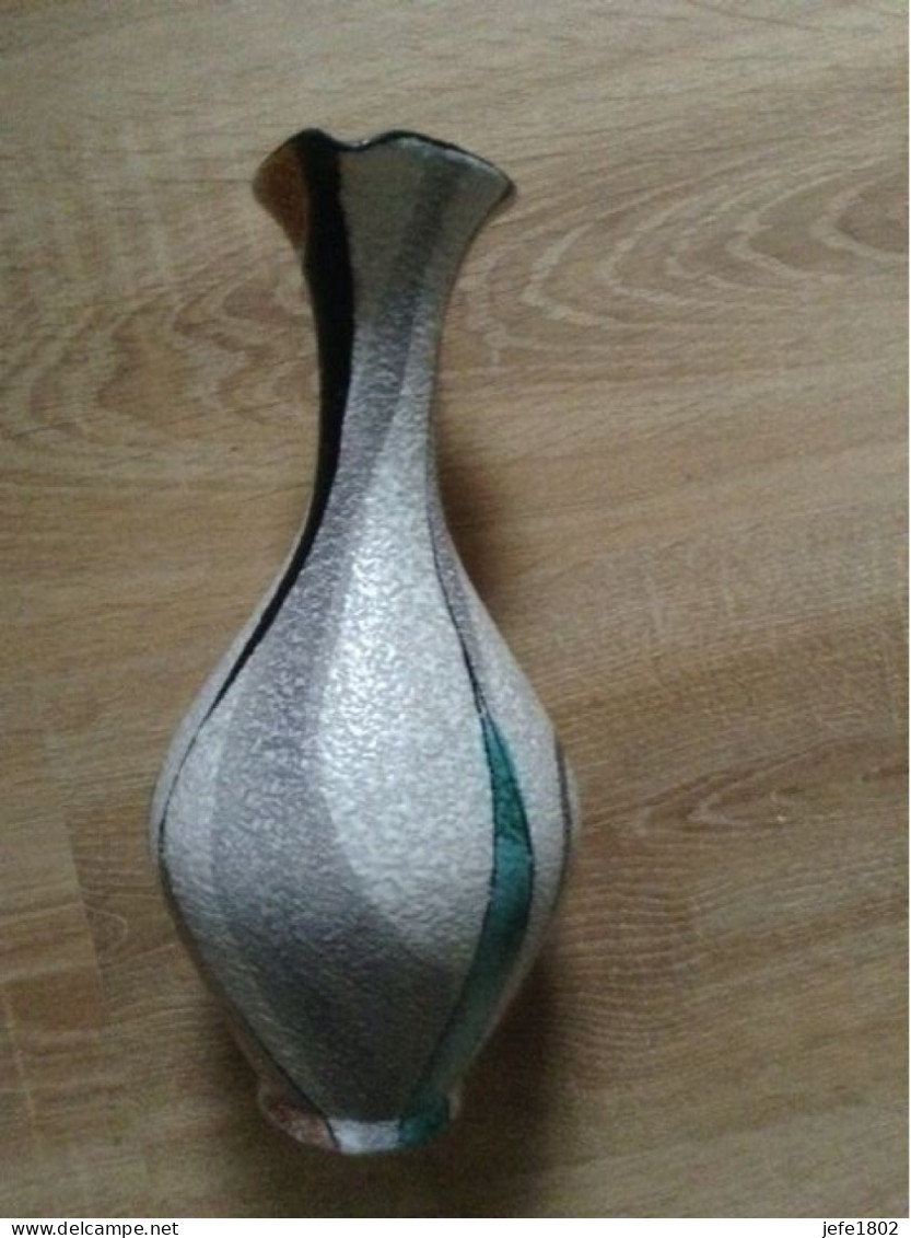 RUMBA - FLORA Design Vaasje - GOUDA - Gemerkt N° 910 - Vases