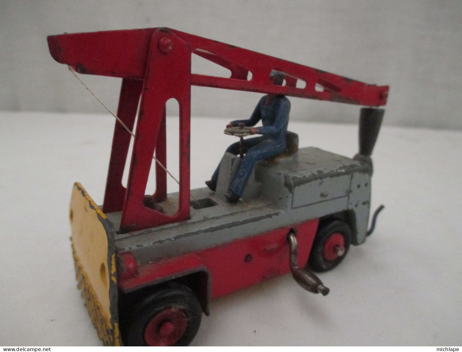 Voiture 1/43 Em -DINKY TOYS -    GRUE  SALEV - Dinky